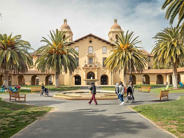 Stanford University Offers Free Online Courses in Engineering